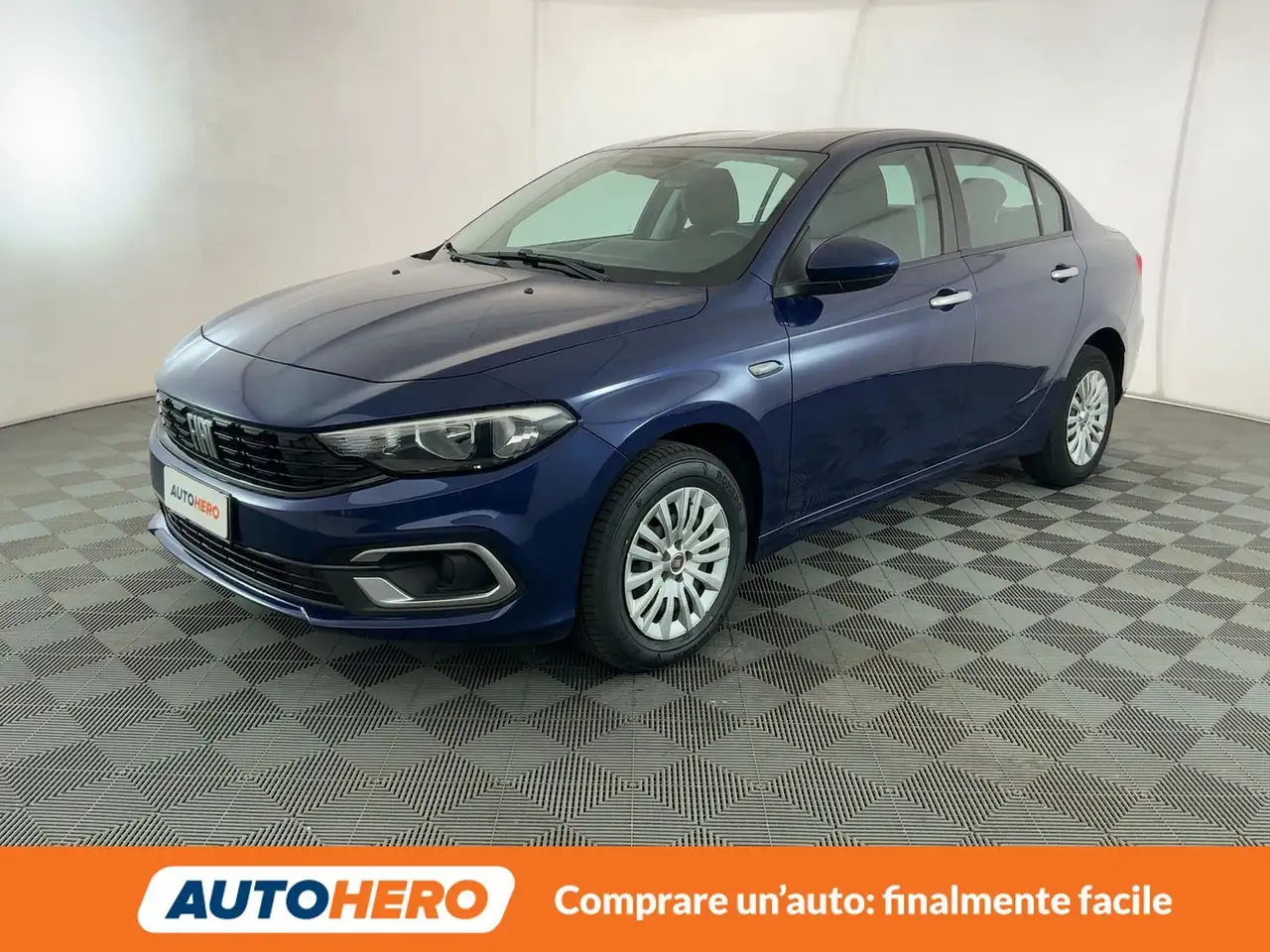 Fiat Tipo 1.6 M-Jet — photo 1 of 15
