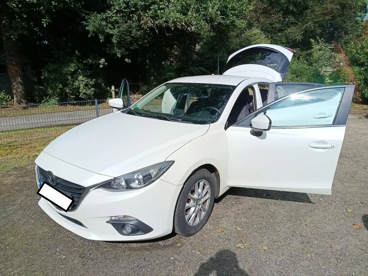 Mazda 3 3 SKYACTIV-D 150 Center-Line — photo 1 of 12