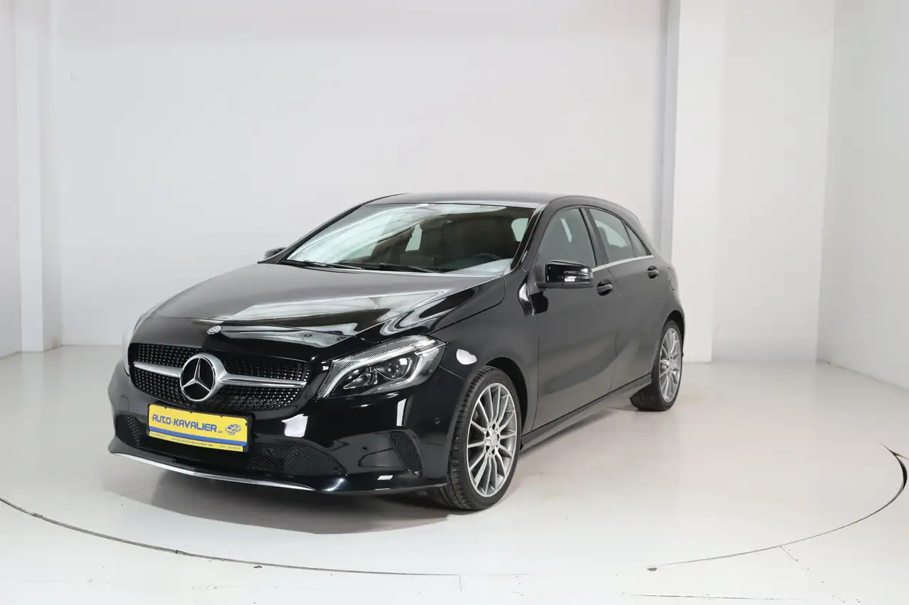 Mercedes-Benz A 200 d * LED * Navi * SHZ * — photo 1 of 28