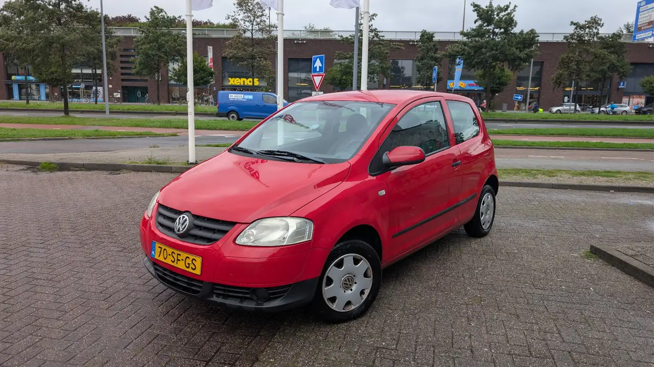 Volkswagen Fox 1.4 — photo 1 of 20