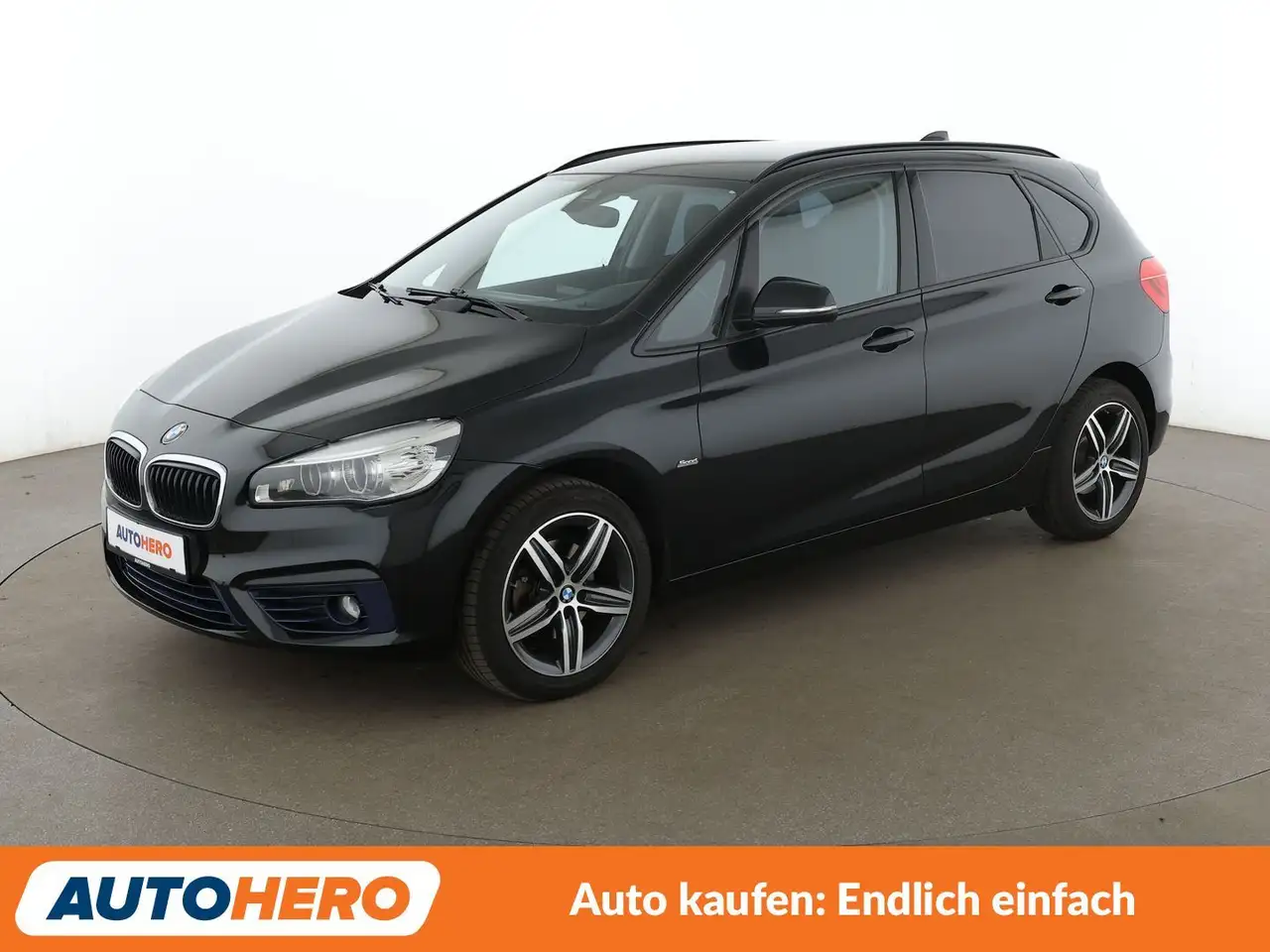 BMW 218 218d Active Tourer Sport Line *NAVI*LED*TEMPO*PDC* — photo 1 of 15