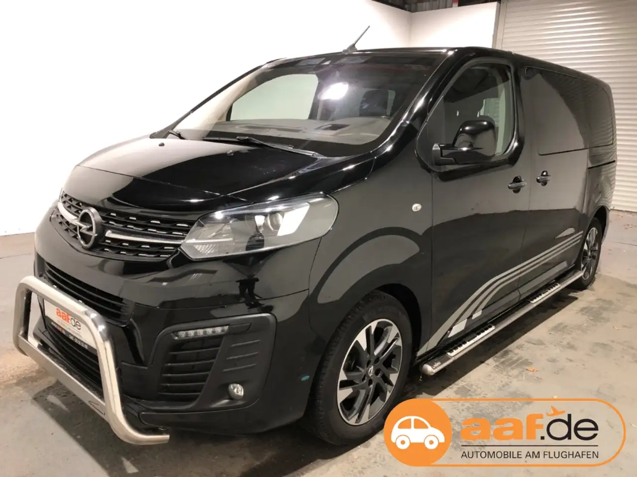 Opel Zafira Life 2.0 D M Automatik ''Irmscher'' Leder ACC Xenon — photo 1 of 19