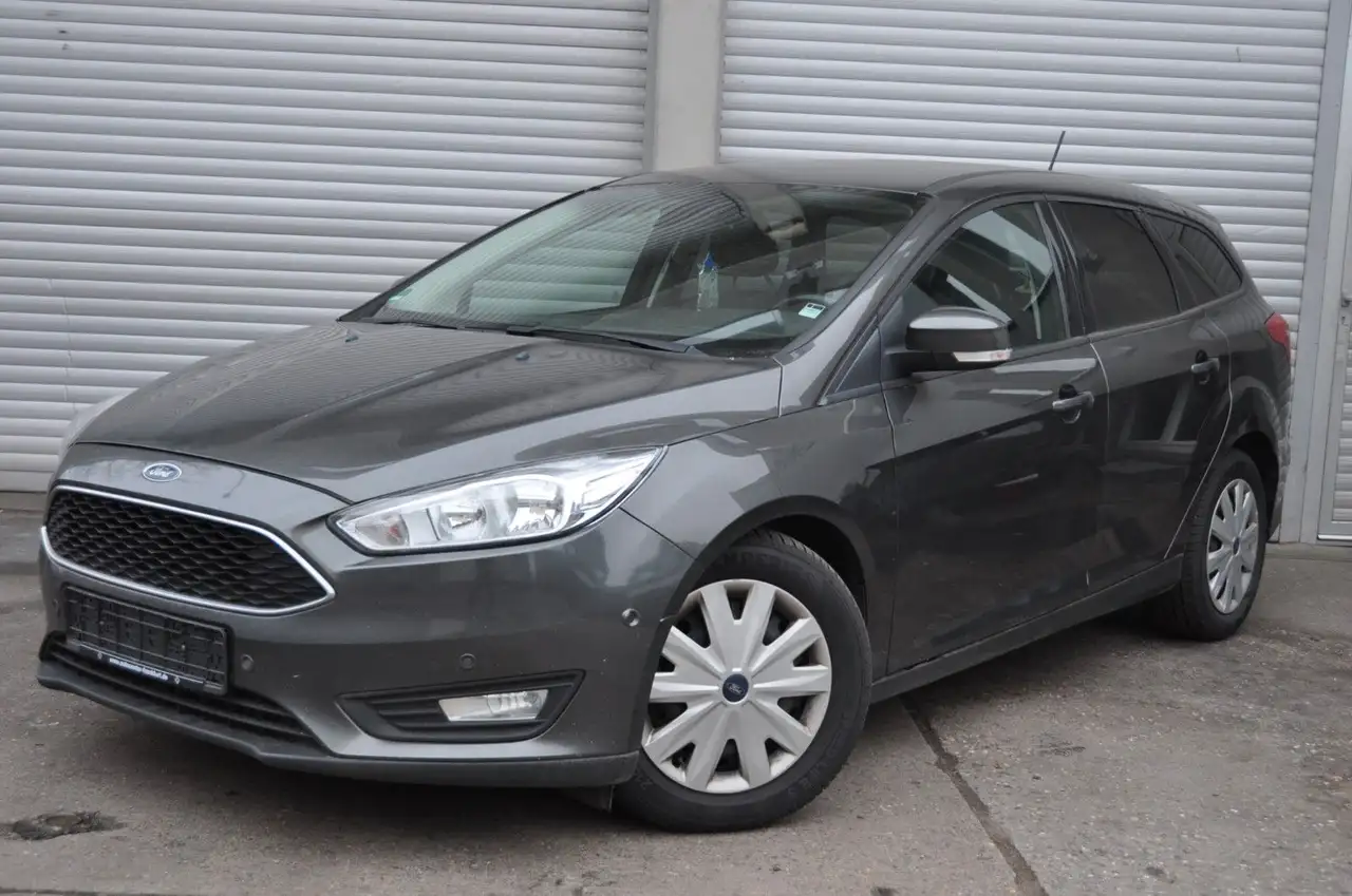 Ford Focus 2,0 tdci Turnier Business I Hand — photo 1 of 19