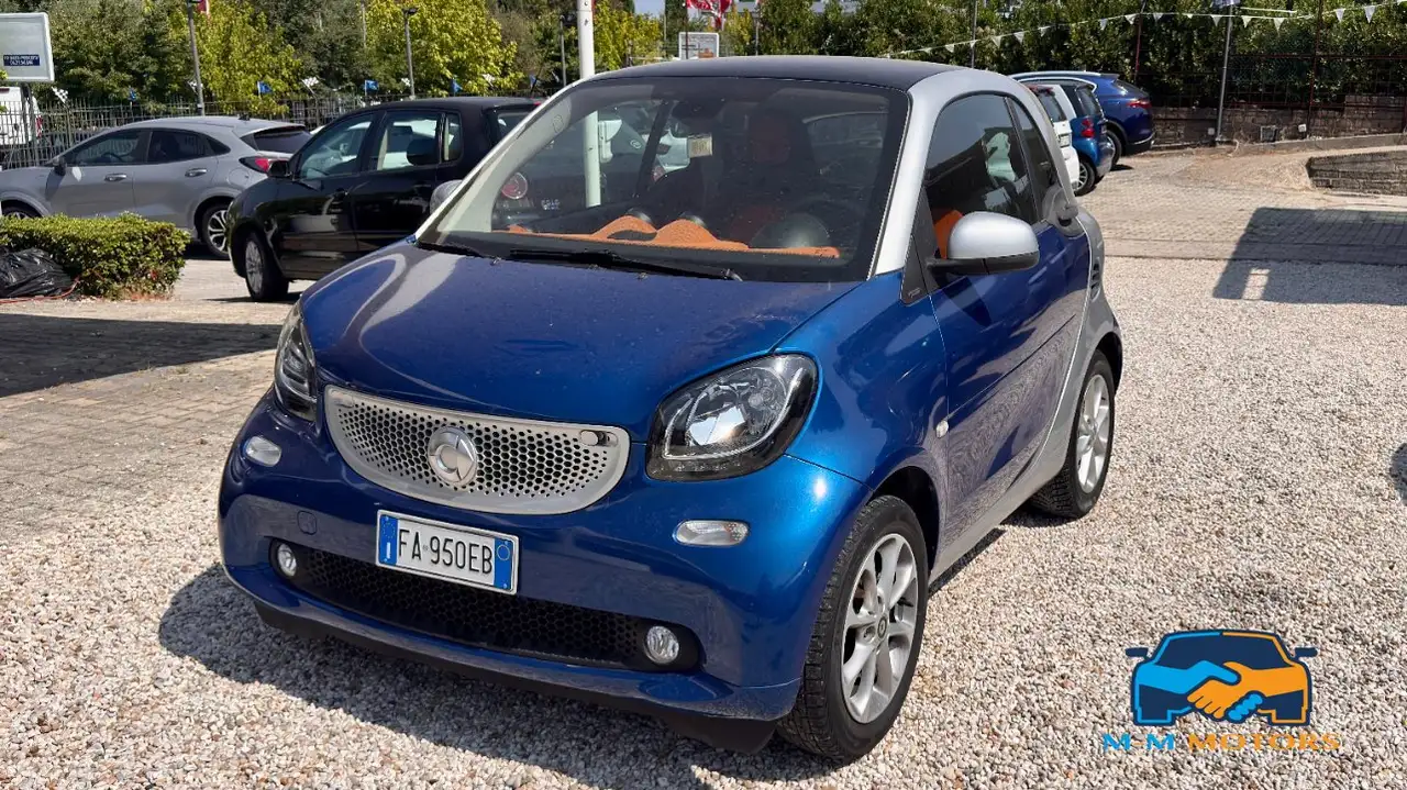 smart forTwo Fortwo 1.0 Passion 71cv twinamic — photo 1 of 15
