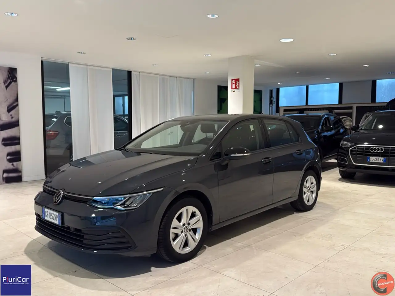 Volkswagen Golf 1.0 TSI EVO DSG Adaptive Cruise Fari LED Sensori — photo 1 of 15