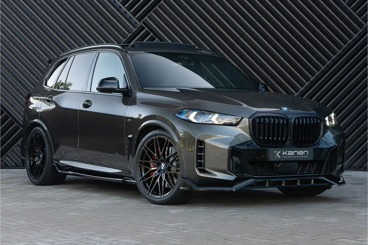 BMW X5 xDrive50e LCI M-sport Pro ACC Pano M Seats Massage — photo 1 of 40