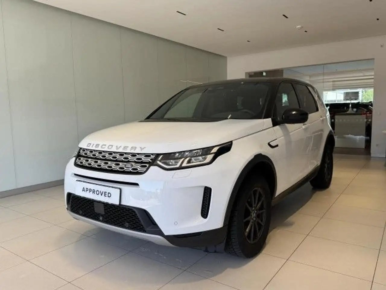 Land Rover Discovery Sport D165 AWD Pivi-Pro Winter Paket LED — photo 1 of 11