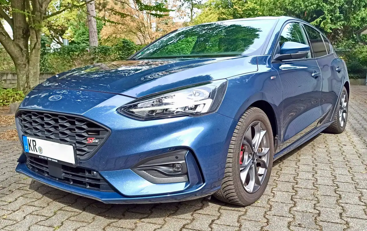 Ford Focus Focus 1.5 EcoBoost Start-Stopp-System Aut. ST-LINE X — photo 1 of 22