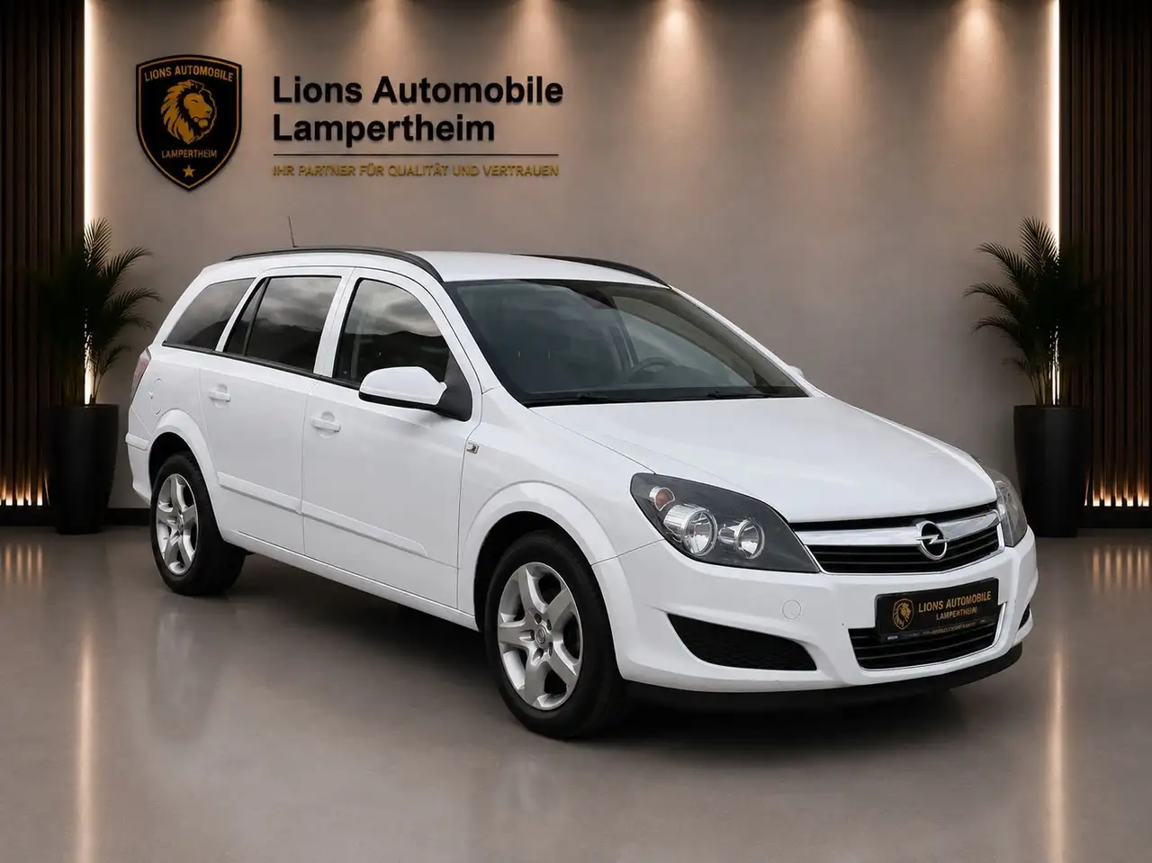 Opel Astra H Caravan Edition/AUTOMATIK/TEMPOMAT/AHK/ — photo 1 of 33