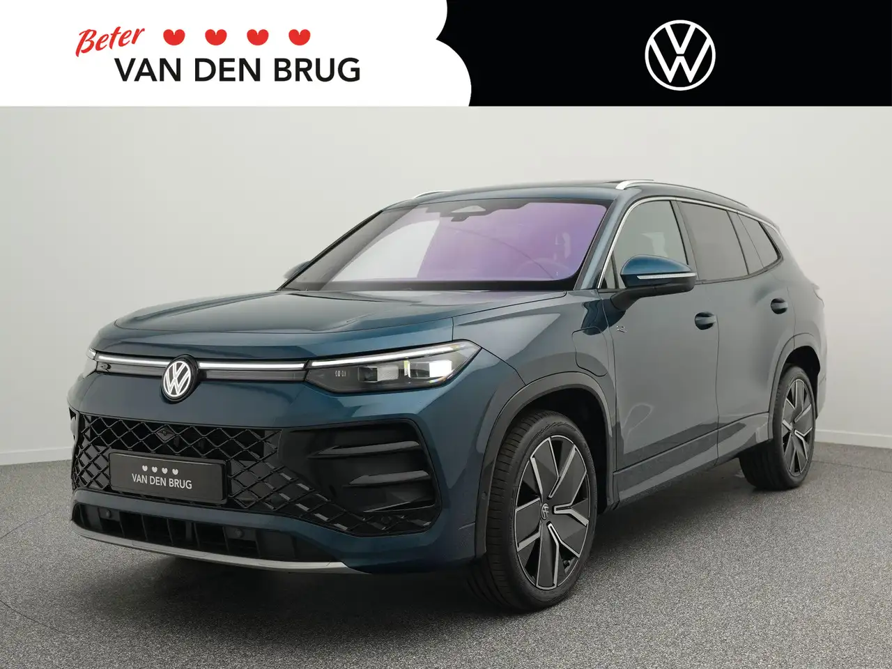 Volkswagen Tayron R-Line Edition 1.5 eTSI 272 PK | Verlengde Fabriek — photo 1 of 40