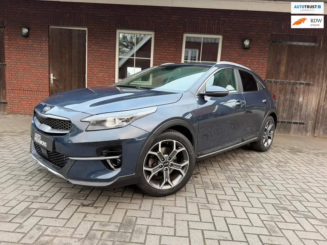 Kia XCeed 1.0 T-GDi DynamicLine | Camera| Climate| Carplay — photo 1 of 29