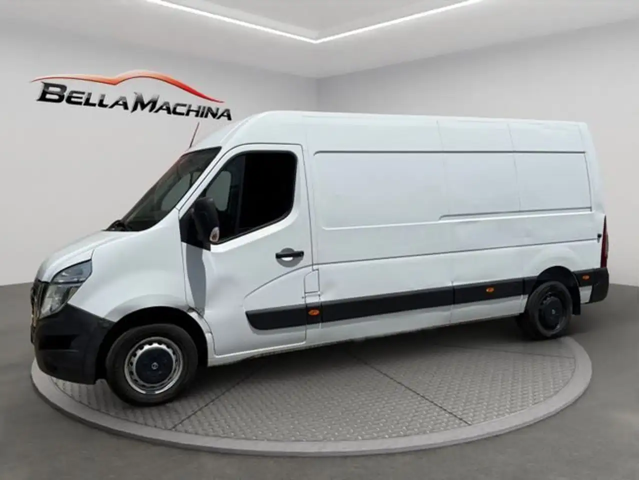 Nissan Interstar L3 H2 — photo 1 of 22