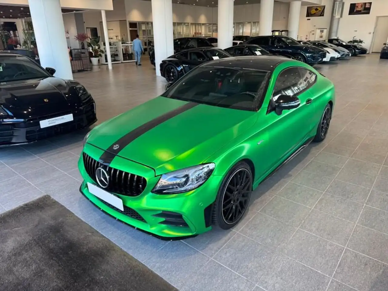 Mercedes-Benz C 43 AMG C 43 AMG 4Matic — photo 1 of 13