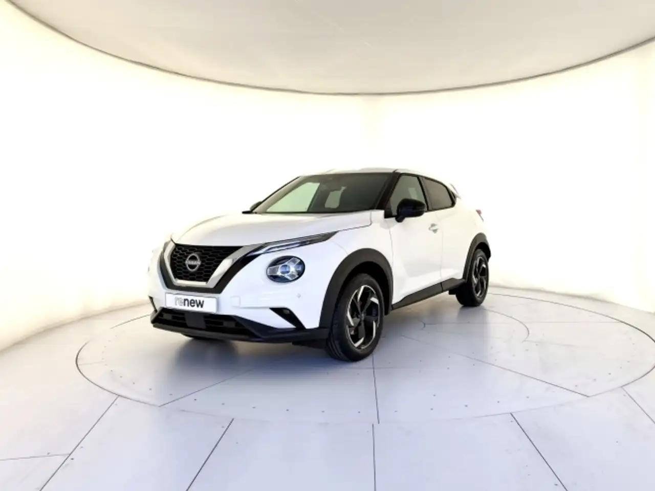 Nissan Juke Juke 1.0 dig-t N-Connecta 114cv — photo 1 of 17