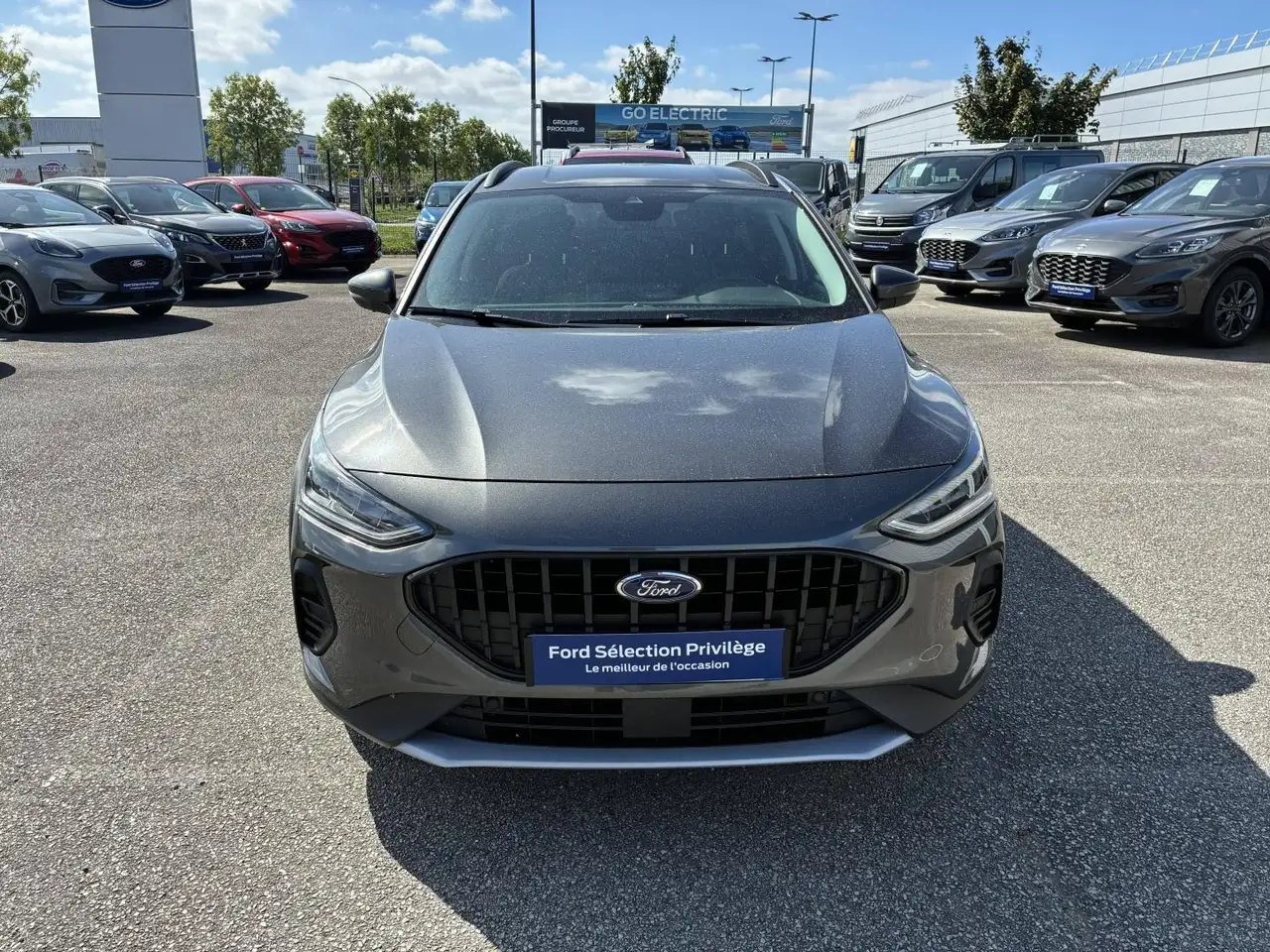 Ford Focus 1.5 EcoBlue 120ch Active X BVA8 — photo 1 of 17