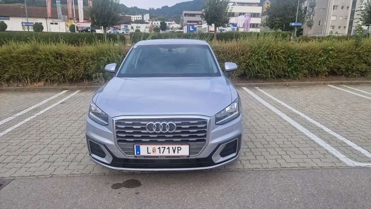 Audi Q2 1,6 TDI Sport S-tronic — photo 1 of 20