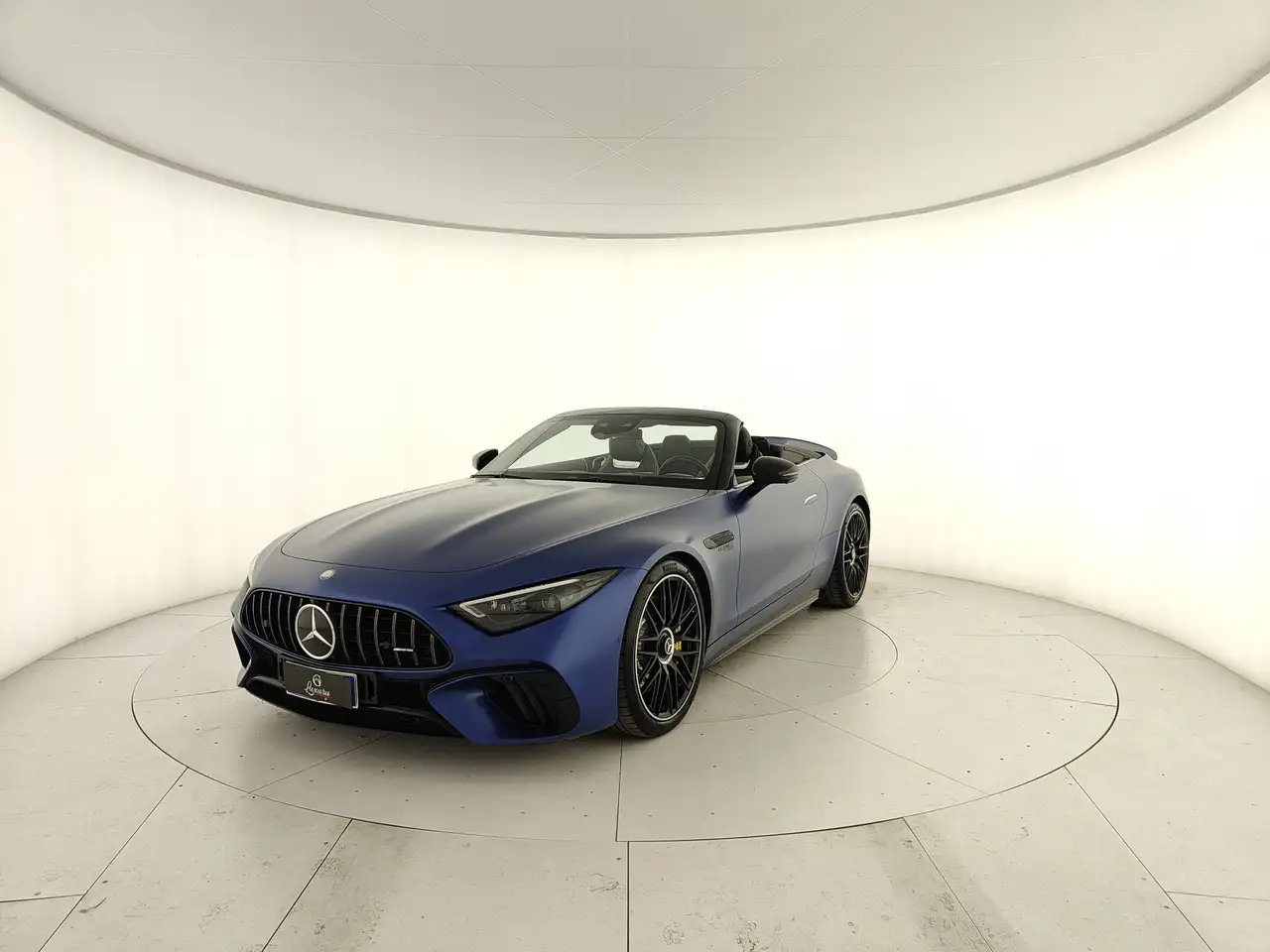 Mercedes-Benz SL 63 AMG AMG SL 63 Premium Plus 4matic+ auto — photo 1 of 15