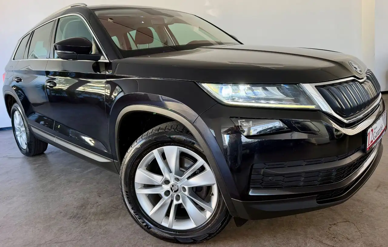 Skoda Kodiaq Style 4x4 2.Hand AHK Pano ACC Cam CarPlay — photo 1 of 15
