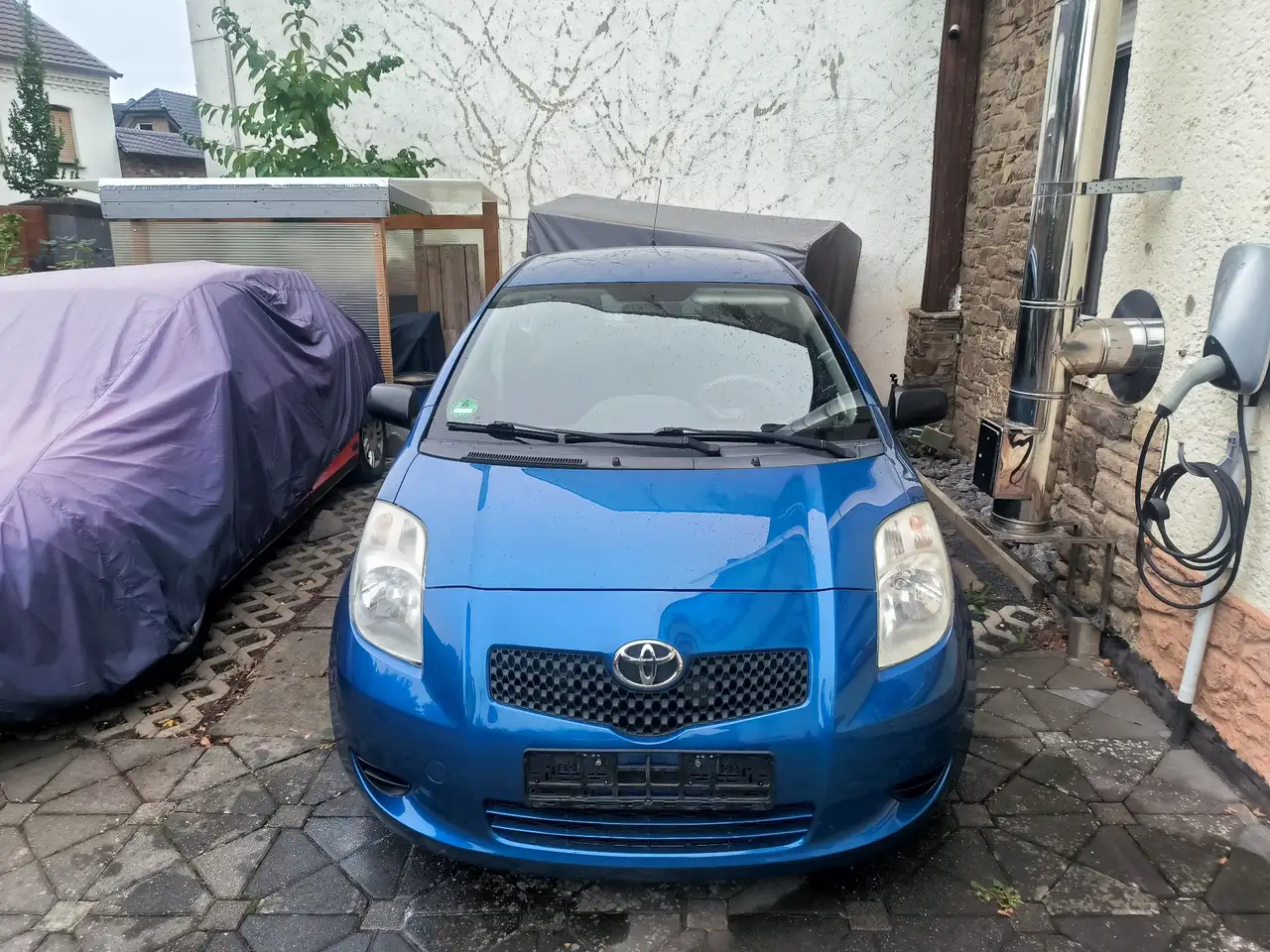 Toyota Yaris 1.0 VVT-i Cool Rentnerfahrzeug — photo 1 of 14