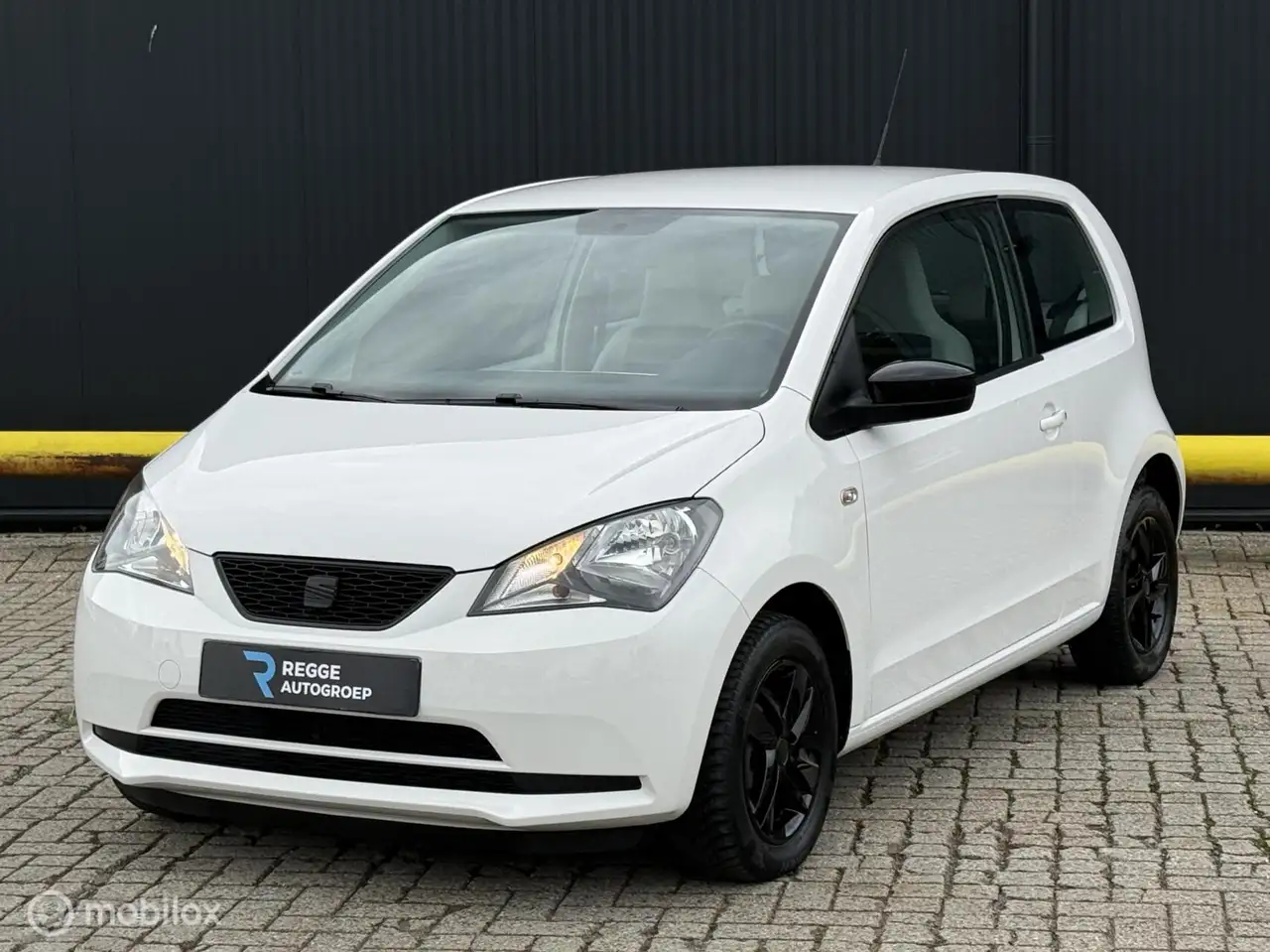 SEAT Mii 1.0 Style AIRCO | STOELVERWARMING — photo 1 of 19