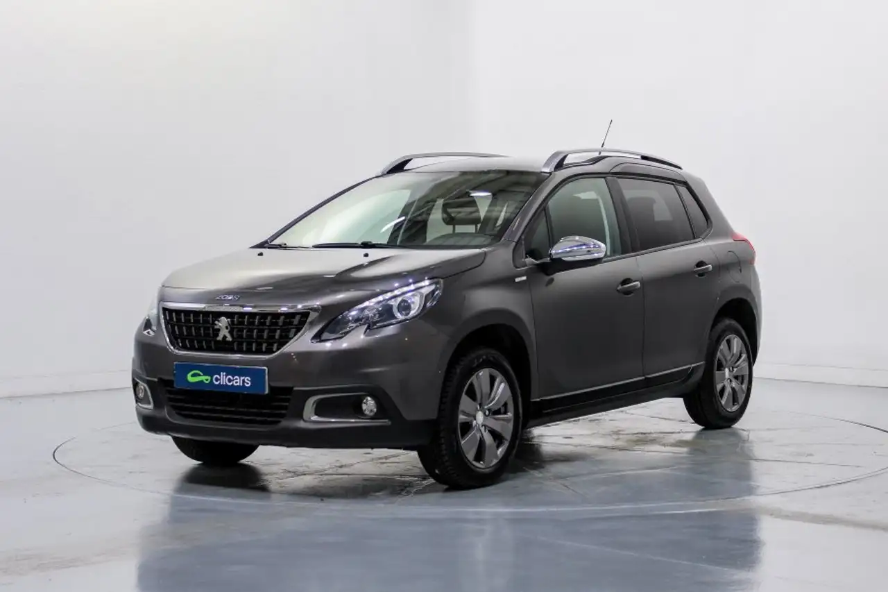 Peugeot 2008 1.2 PureTech Style 82 — photo 1 of 37