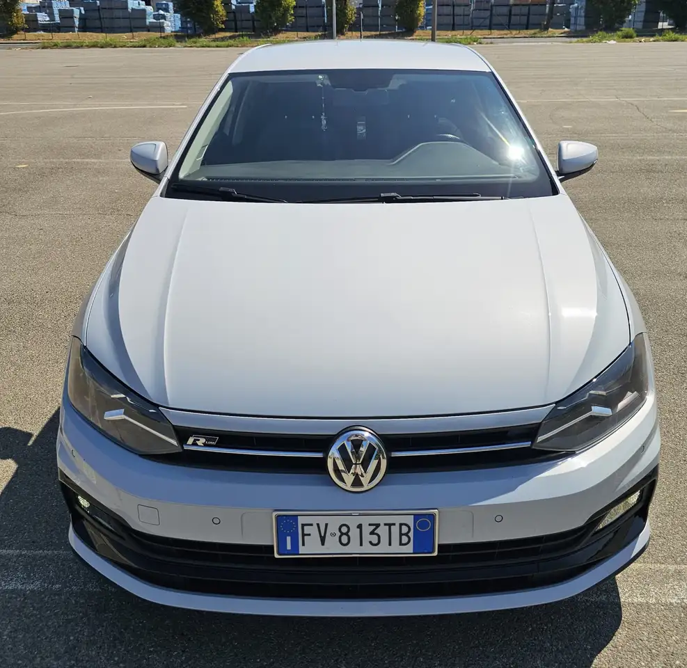 Volkswagen Polo 5p 1.6 tdi Highline 95cv — photo 1 of 7