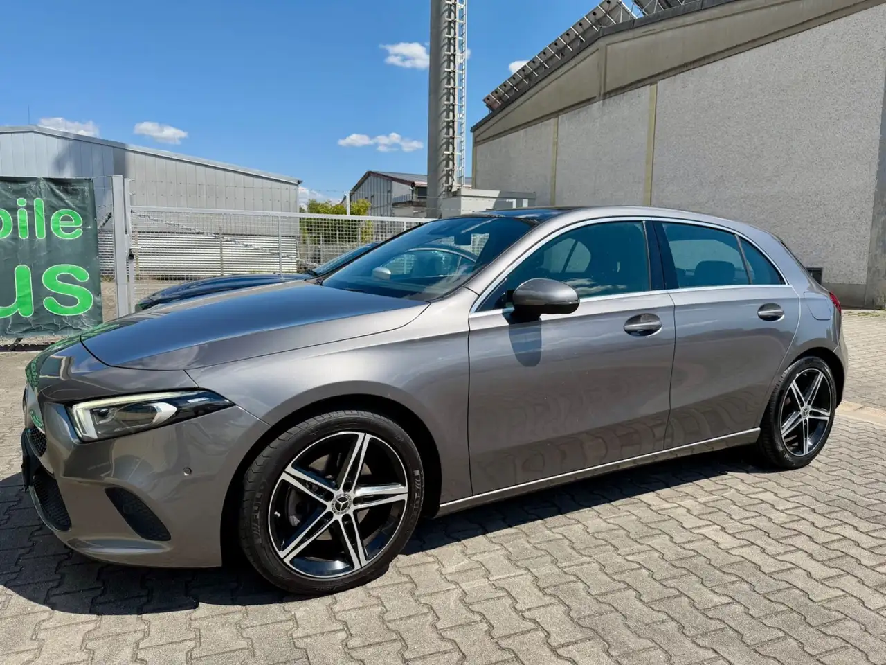 Mercedes-Benz A 200 d°LED°AHK°PANORAMA°NAVI°1.HD — photo 1 of 40