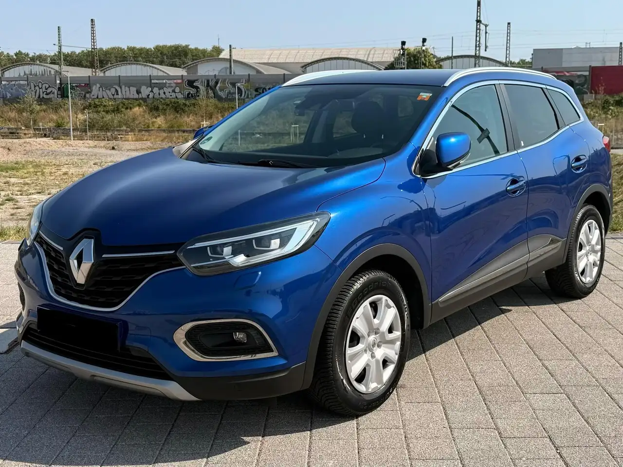 Renault Kadjar Kadjar TCe 140 EDC GPFLIMITED — photo 1 of 14