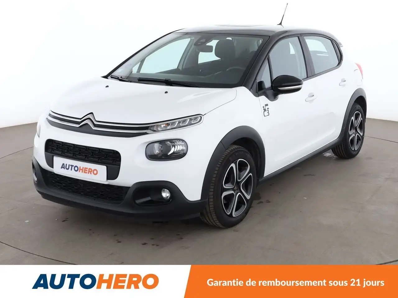 Citroen C3 1.2 PureTech Graphic BV6 — photo 1 of 27