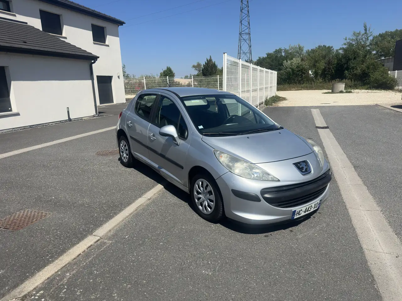 Peugeot 207 95 VTi Urban Move — photo 1 of 8
