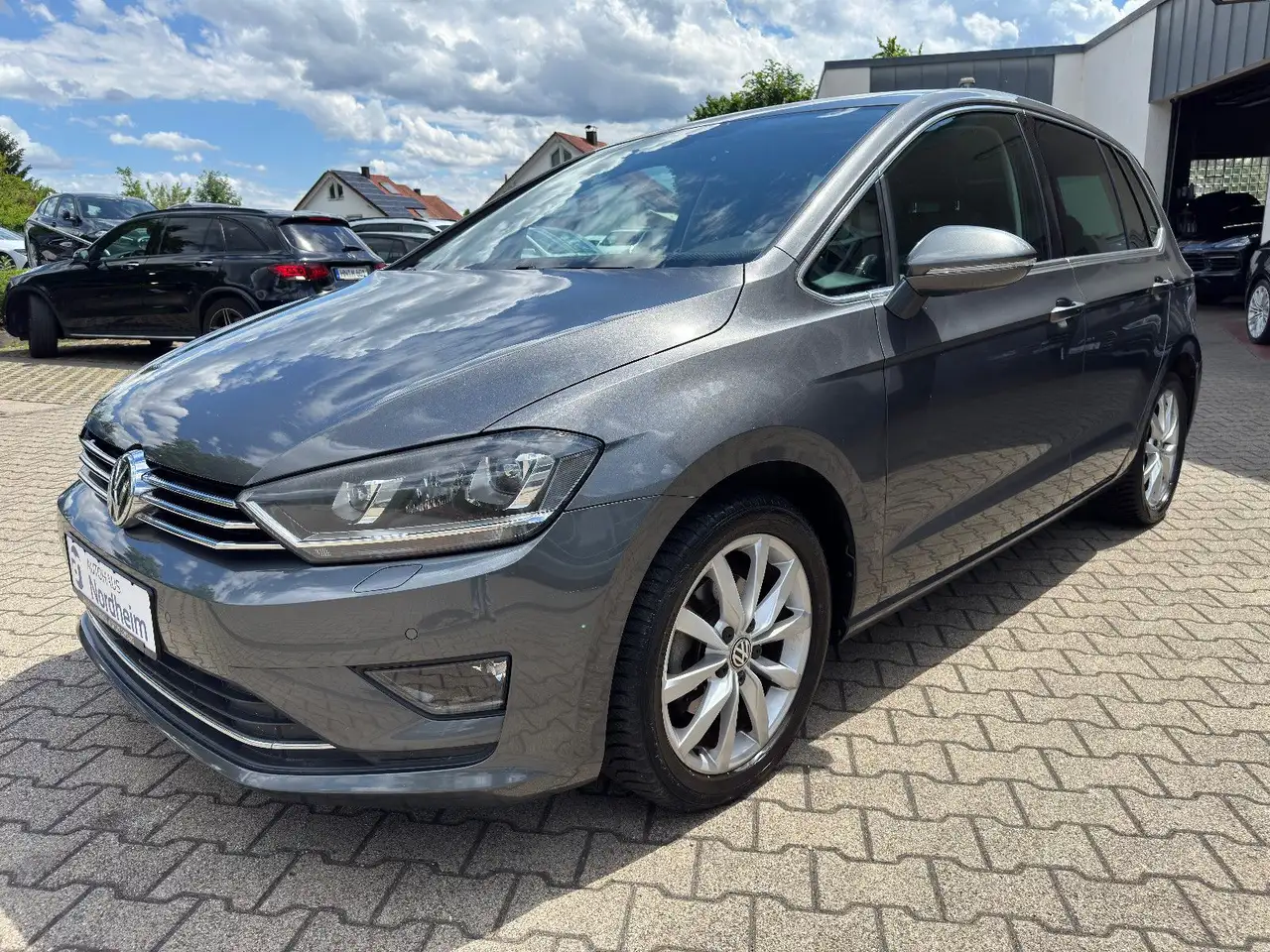 Volkswagen Golf Sportsvan VII 2.0TDI DSG/ Klima/ Kamera/EU6 — photo 1 of 21