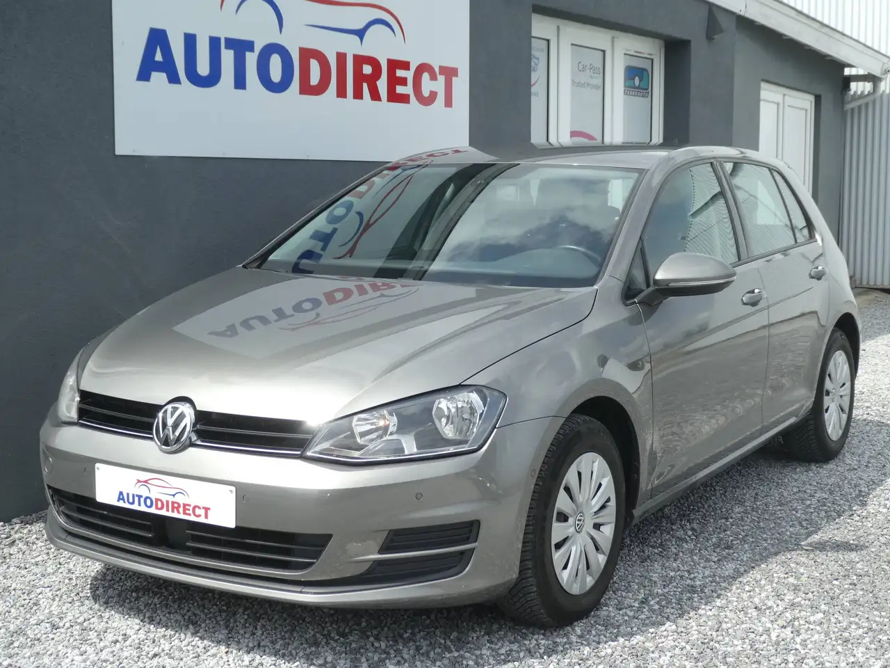 Volkswagen Golf 1.2 TSI Ternline Navi, Airco, Bluetooth **GARANTIE 1 JAAR** — photo 1 of 15