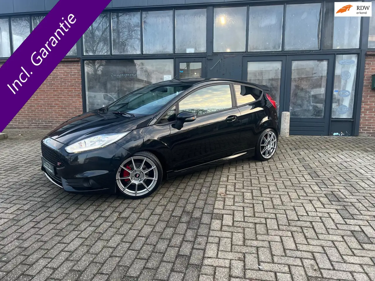 Ford Fiesta 1.6 ST2, Sony, Climate conrol, Sony audio — photo 1 of 24