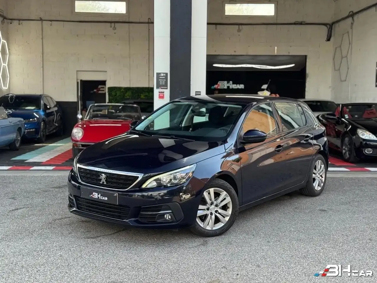 Peugeot 308 1.5 BLUEHDI 130cv BUISNESS EAT8 BVA / CARPLAY / DISTRIBUTION NEUVE / SUIVI / GARANTIE 3M — photo 1 of 25