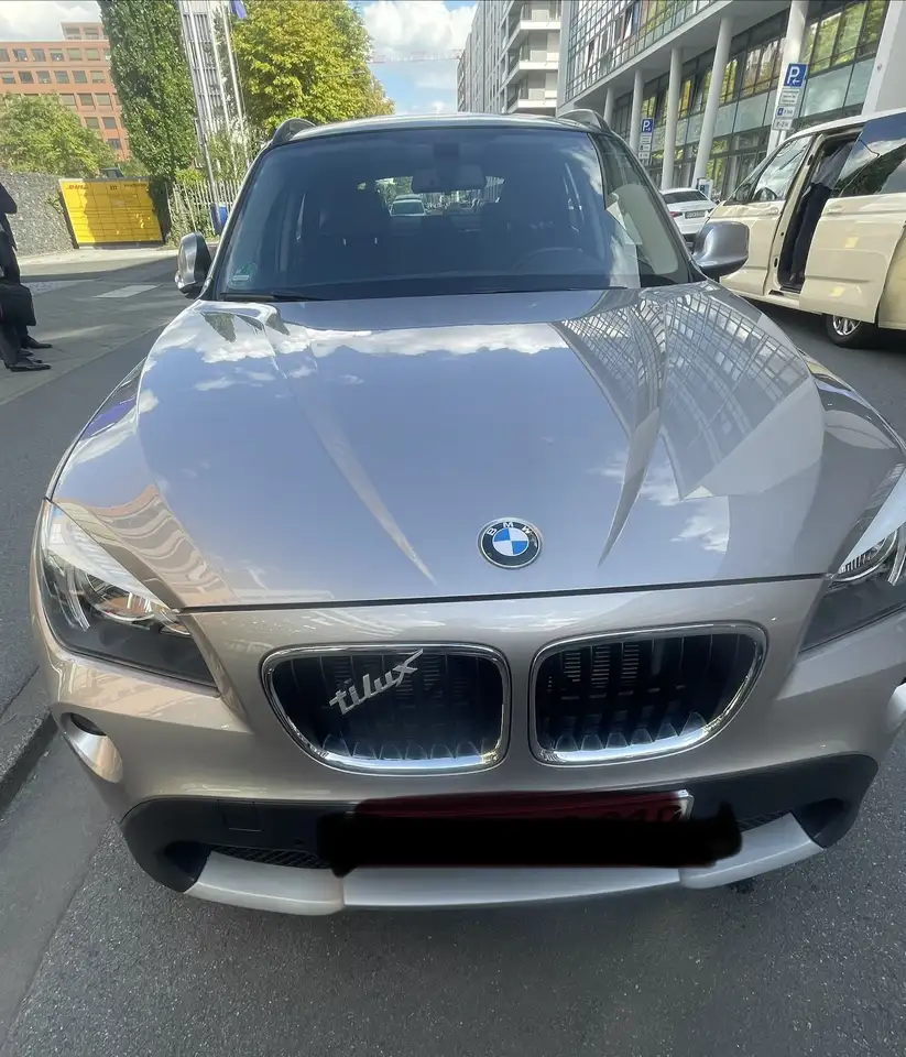 BMW X1 sDrive 18 i — photo 1 of 12