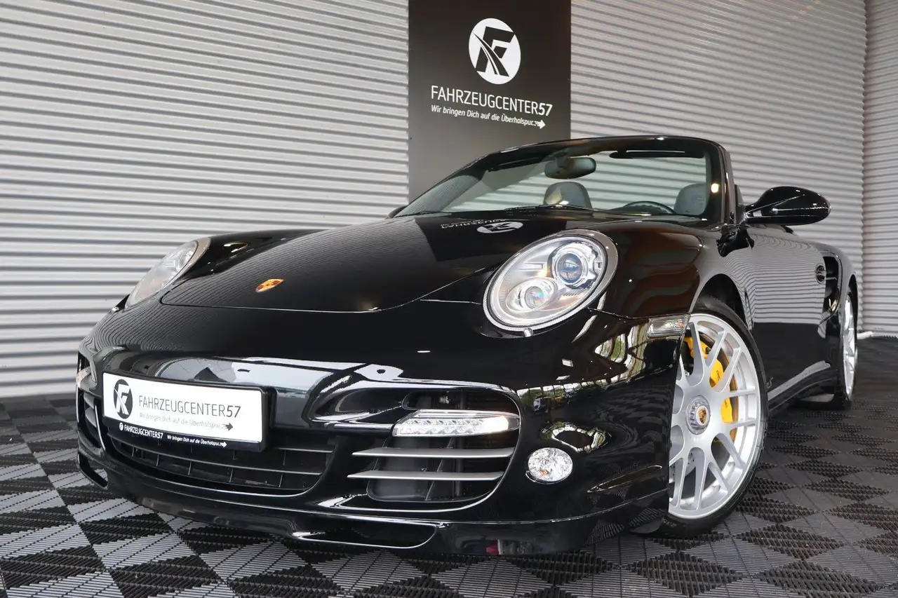Porsche 997 Turbo S Cabriolet — photo 1 of 24