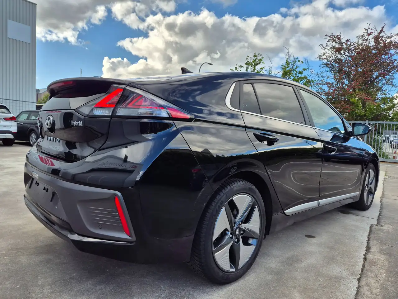 2022 Hyundai IONIQ 1.6 GDi HEV // HYBRID // 2022 !!, photograph 11