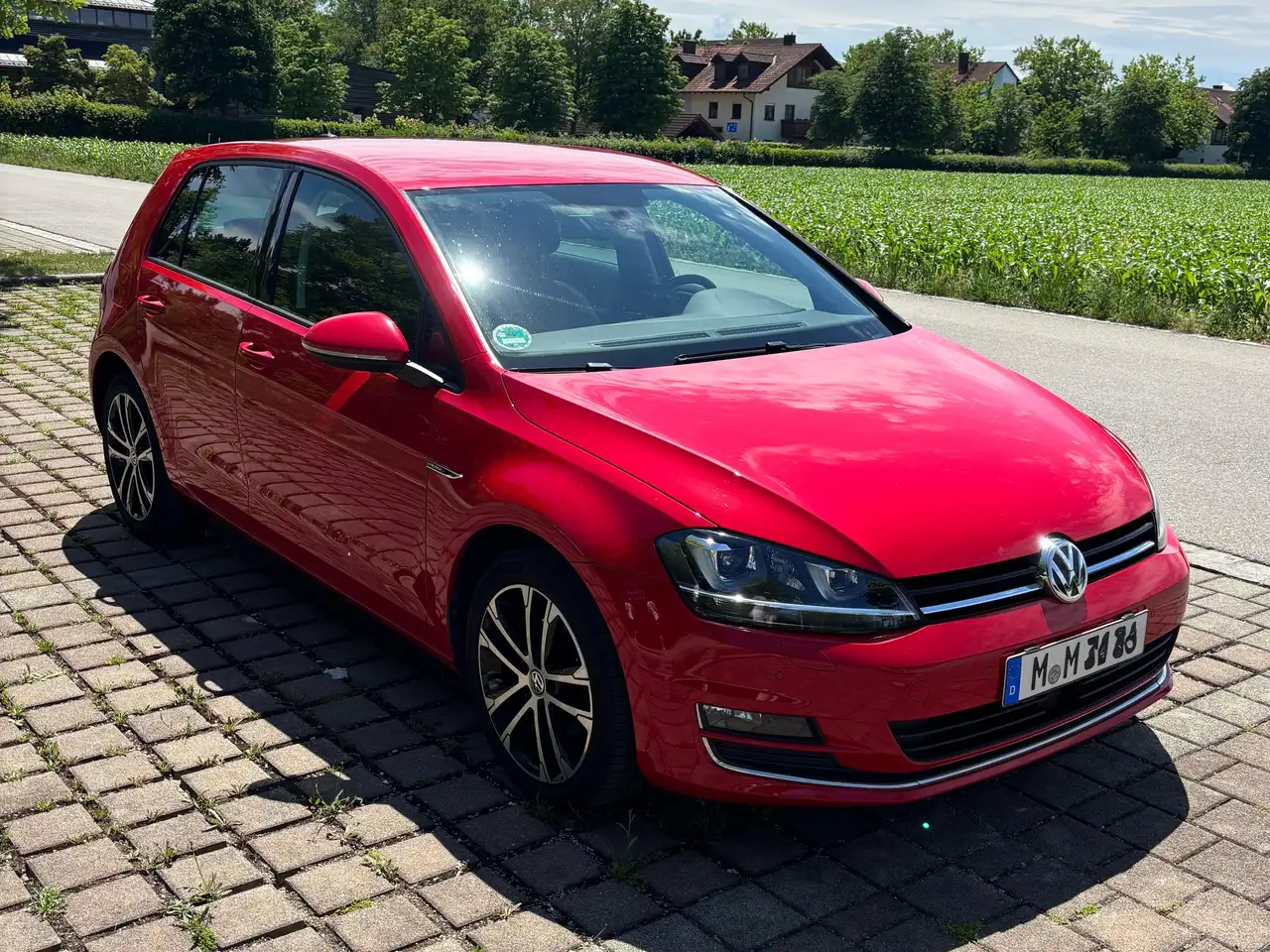 Volkswagen Golf Golf VII Diesel 5-Türer 1.6 TDI 4Motion BlueMotion Technology Lounge — photo 1 of 22