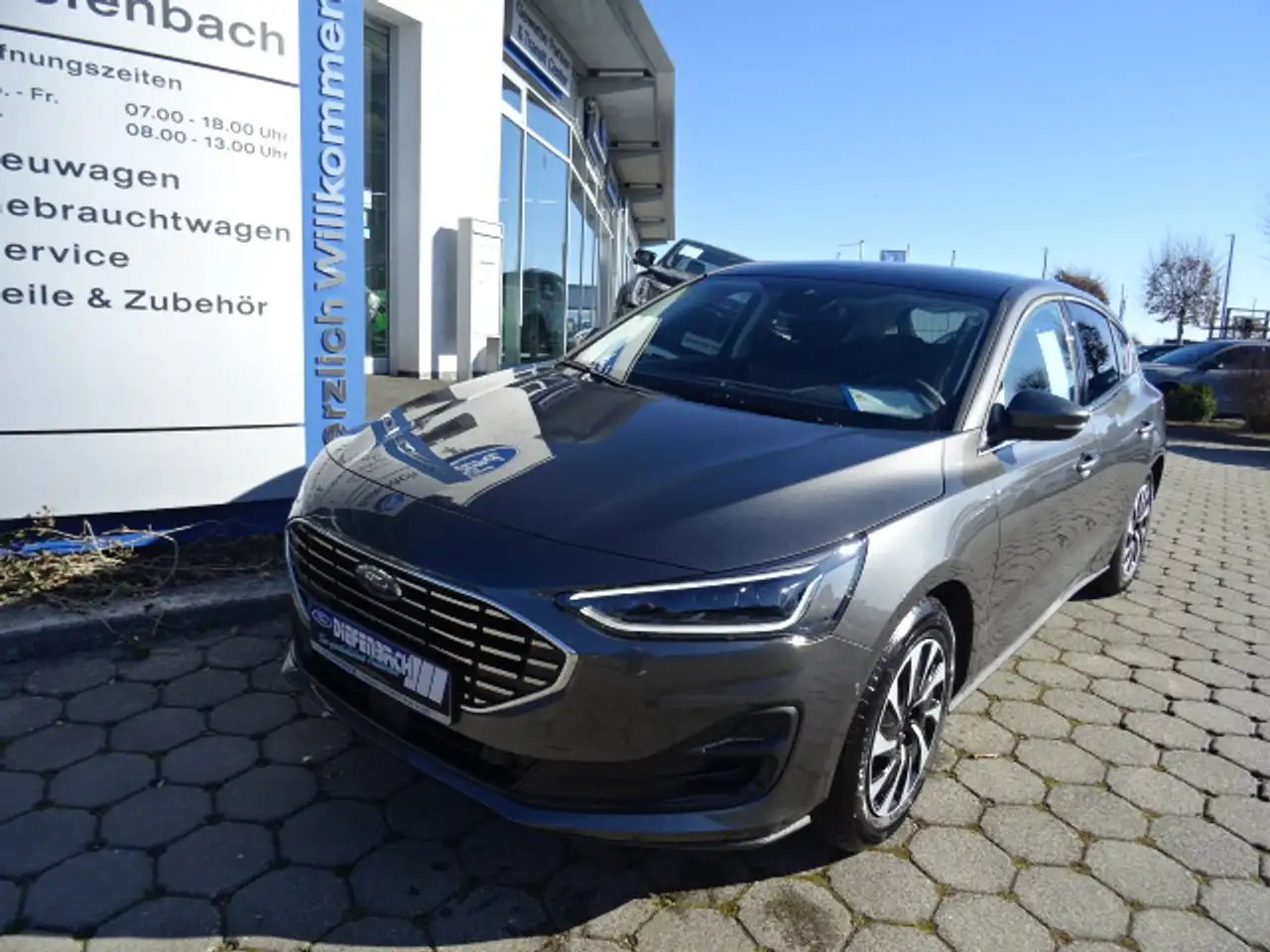 Ford Focus 1.0 Ecoboost Autom. Titanium X +Matrix+Panorama — photo 1 of 17