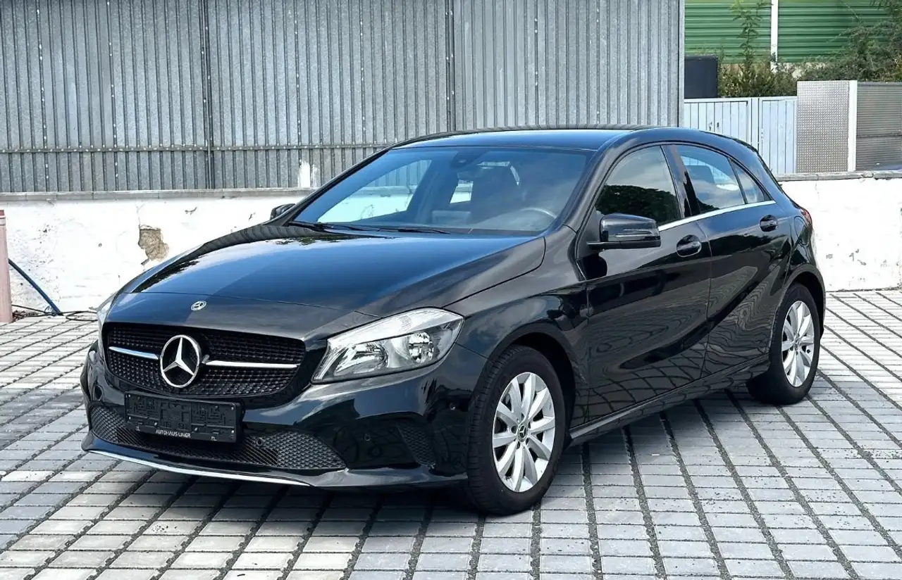 Mercedes-Benz A 180 Classe BlueEFFICIENCY EDITION Intuition — photo 1 of 9