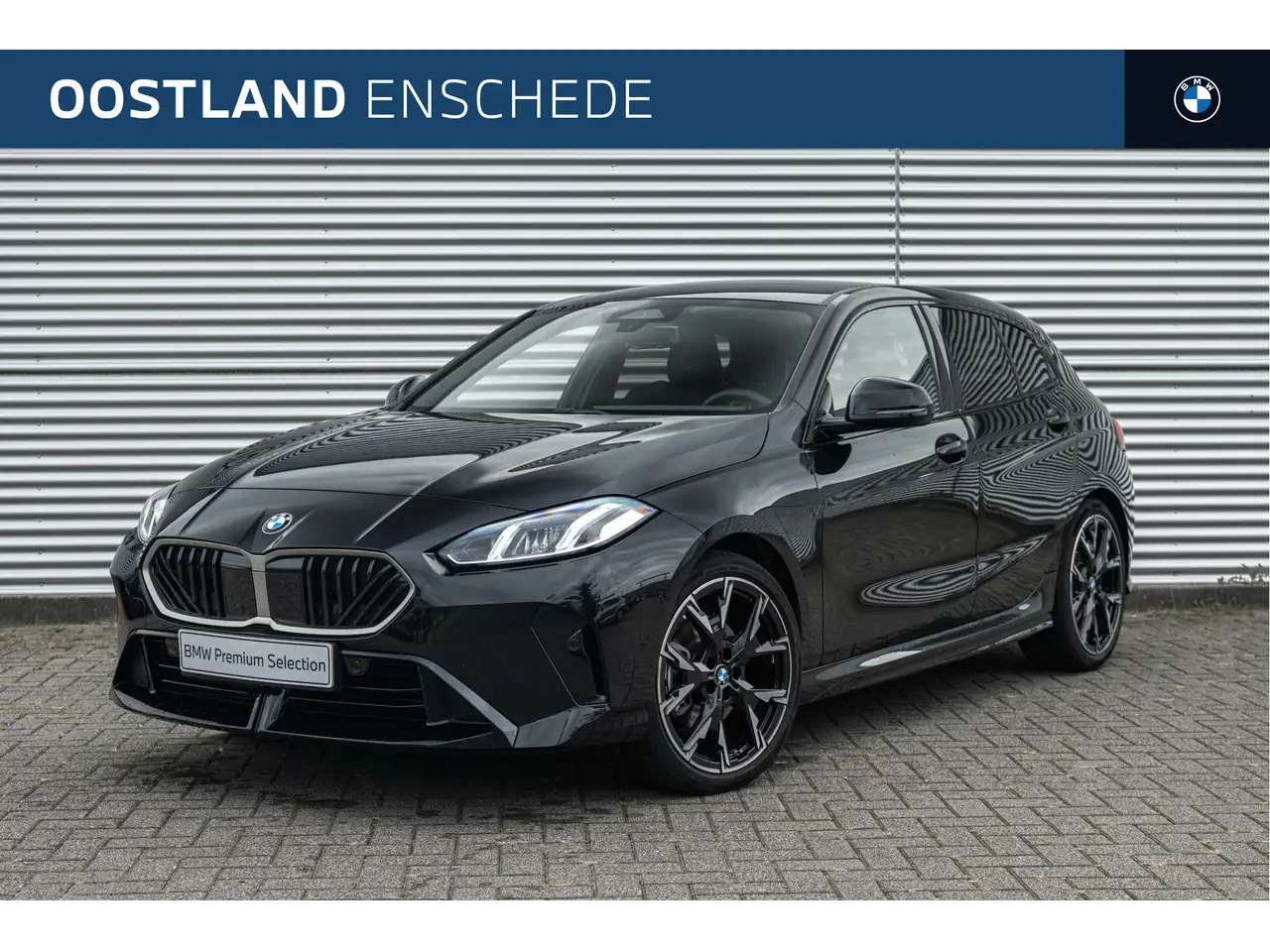 BMW 120 1 Serie M Sport Automaat / Sportstoelen / Achterui — photo 1 of 37