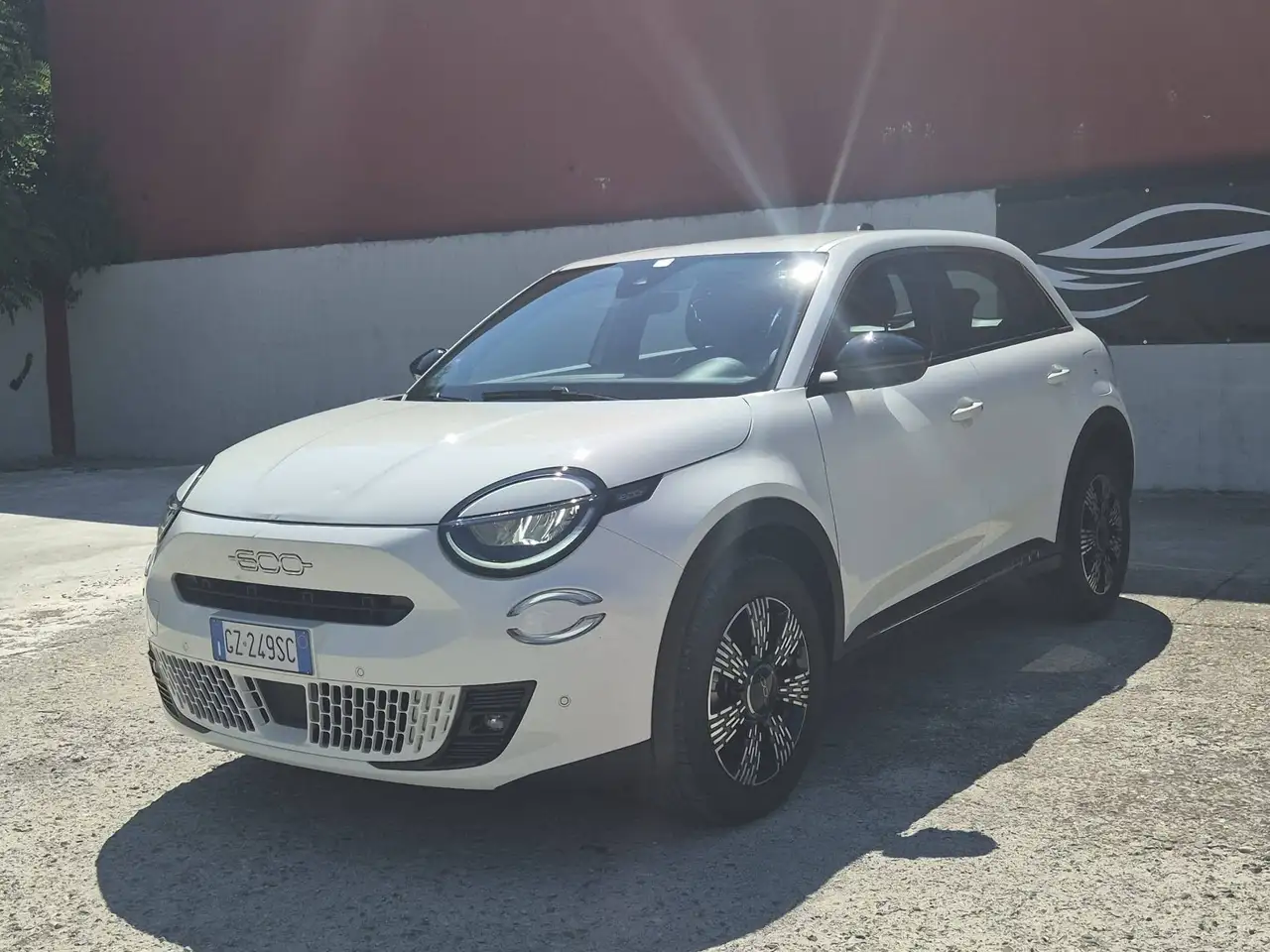 Fiat 600 600 1.2 hybrid 145cv auto — photo 1 of 8