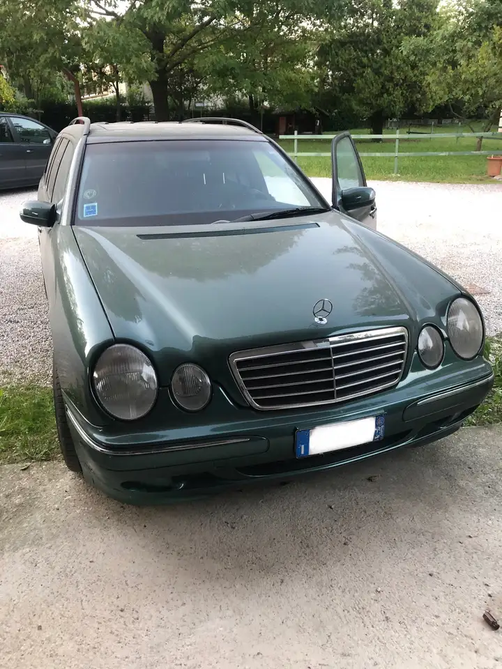 Mercedes-Benz E 430 E SW 430 V8 Avantgarde 4matic — photo 1 of 7