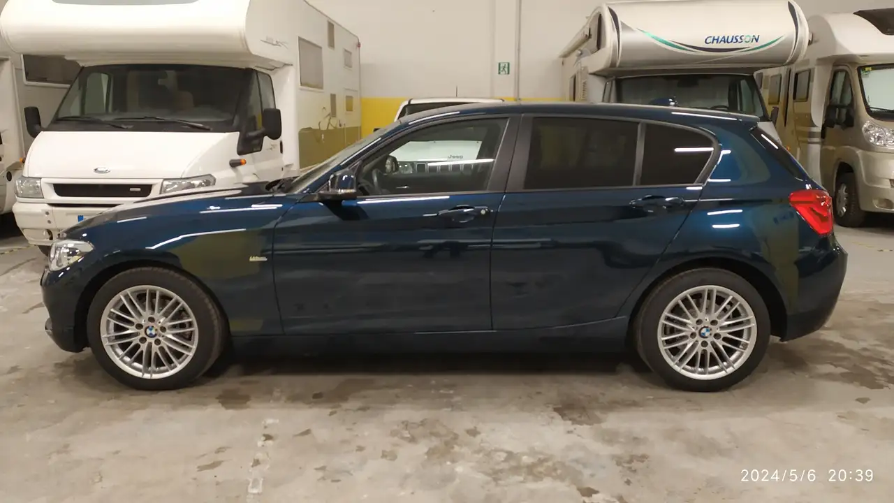 BMW 118 118d Urban 5p auto — photo 1 of 5