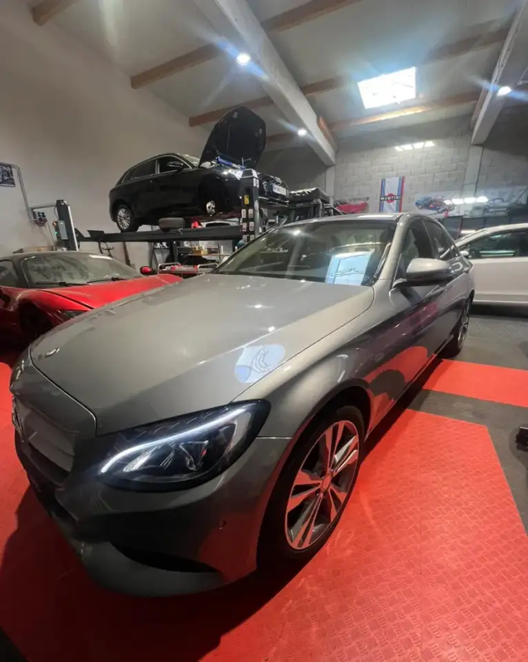 Mercedes-Benz C 180 d — photo 1 of 19