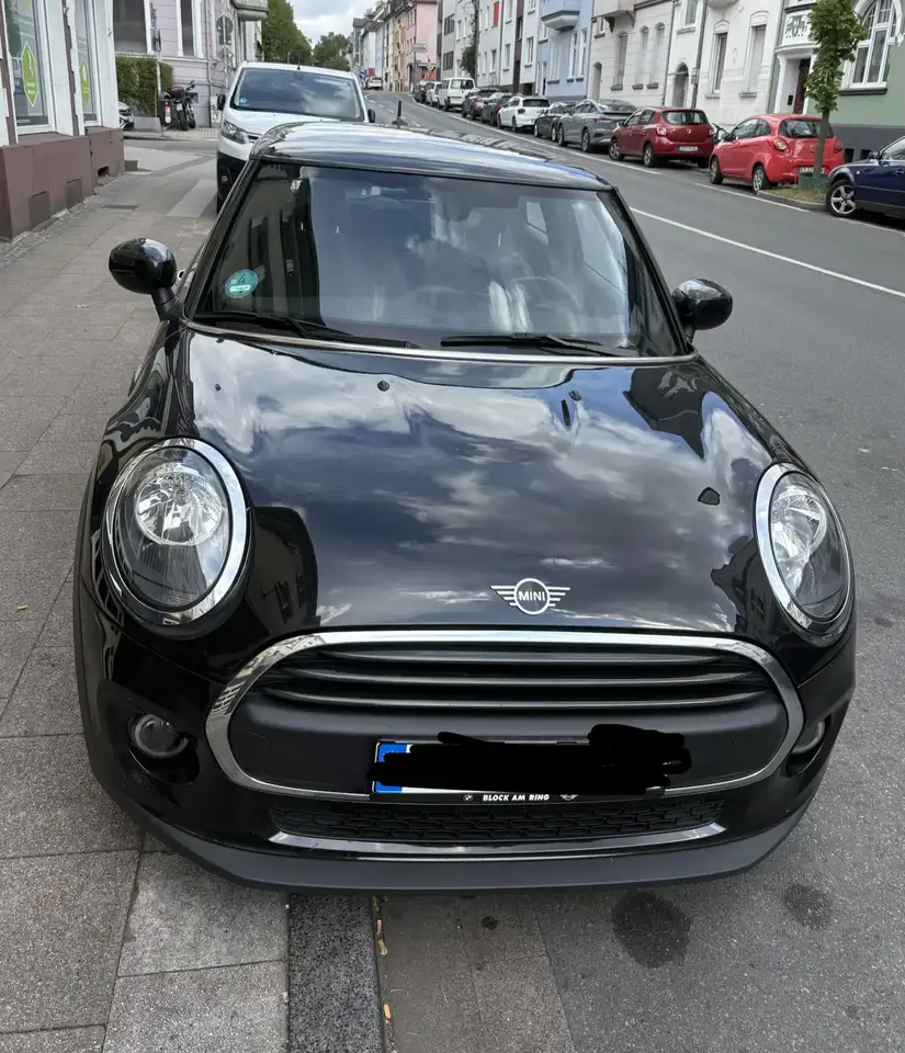 MINI One One — photo 1 of 8