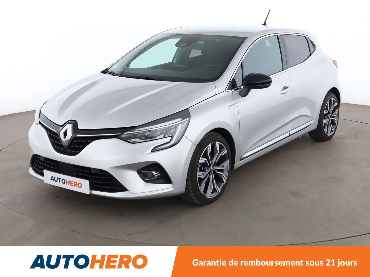 Renault Clio 1.5 Blue dCi Intens — photo 1 of 34