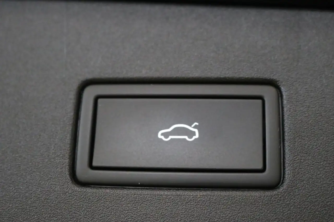 2023 Volkswagen ID.4 Pro Perform. DCC Wärmepumpe Matrix 360°, photograph 10