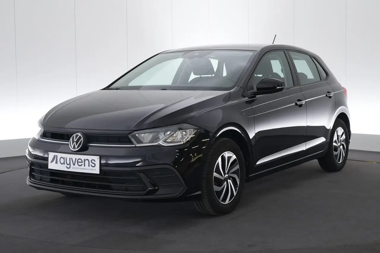Volkswagen Polo 1.0 TSI Life Business LED GPS PDC CAM Carplay — photo 1 of 15