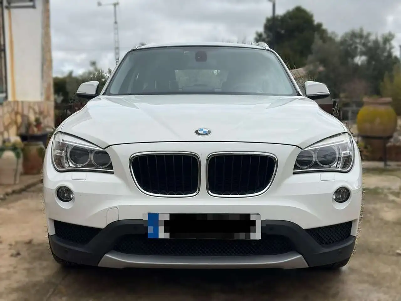 BMW X1 sDrive 18dA — photo 1 of 19